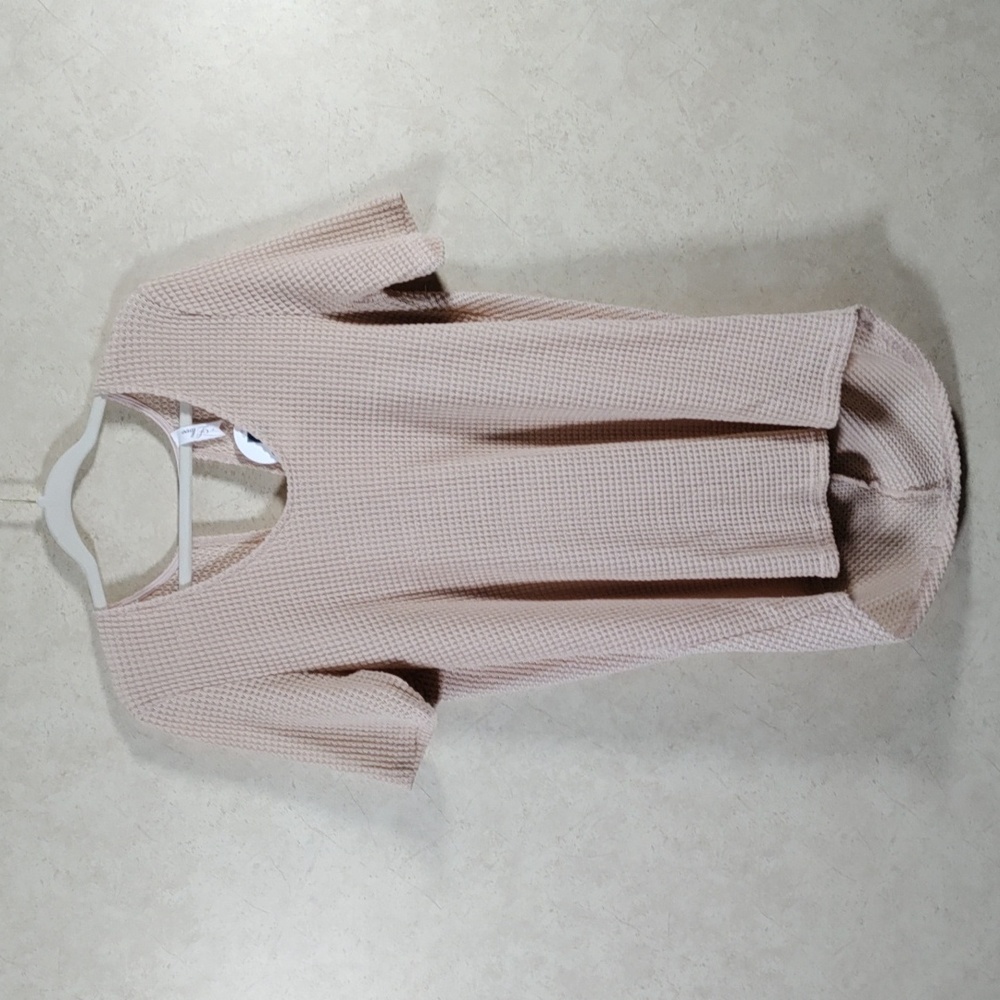 2/$10 05501 L love tan waffle weave knotted back blouse L NWT